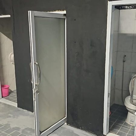 Kai Lions International Capsule Hostel Pakse Bagian luar foto